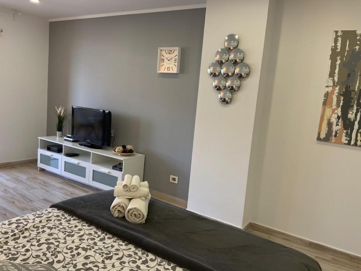 Boutique Apartment Лос Кристианос Екстериор снимка